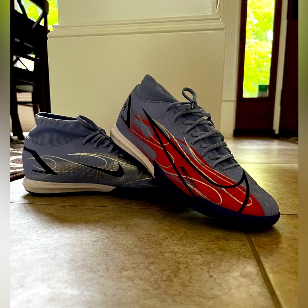 Nike Mercurial Superfly 8 Academy Mens 10.5 Indoor Soccer Shoes